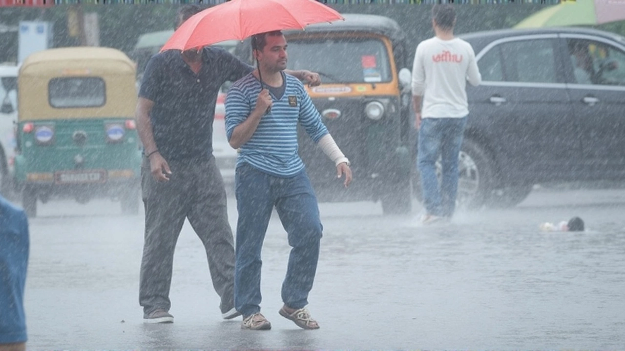 UP Weather Alert: Heavy Rains, Thunderstorms and Lightning Warnings Until July 9 Across Uttar Pradesh